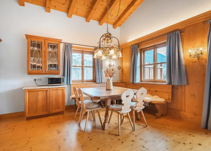 Ninni Domek alpejski Kitzbühel