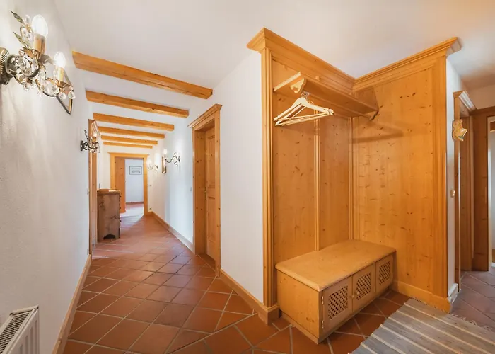 Ninni Domek alpejski Kitzbühel